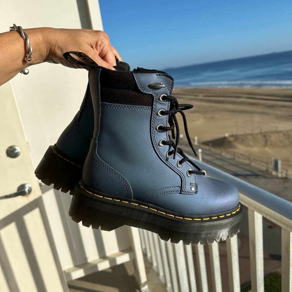 Doc Martens New without tags. Perfect condition. See photos for color and size.